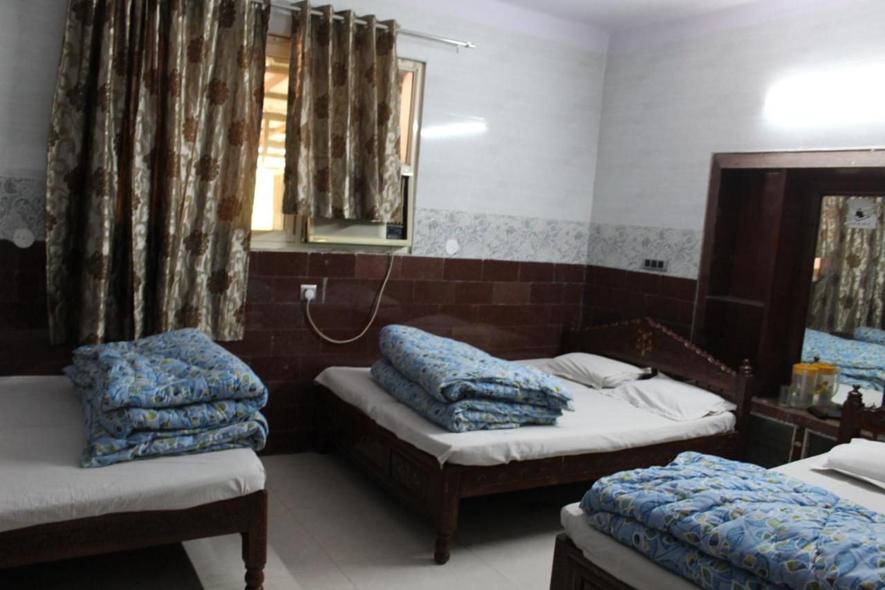 Central Guest House , Walk In Dargah & Markaz New Delhi Ngoại thất bức ảnh